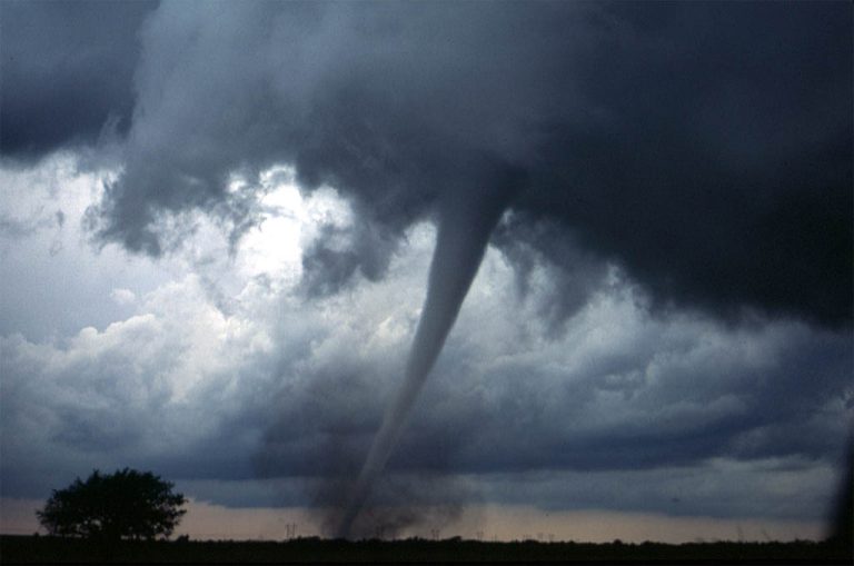 China wederom geteisterd door noodweer en tornado