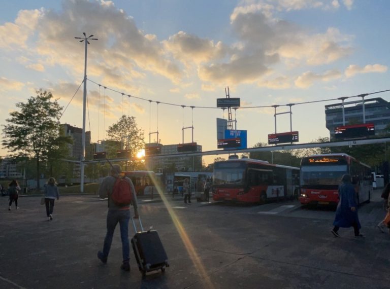 Extra ritten in spitsuren, minder buslijnen en grotere loopafstanden; wijziging dienstregeling bussen Eindhoven