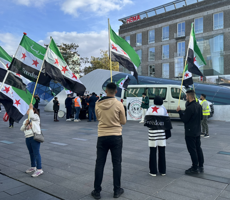 Eindhoven laat zich horen voor Palestina; tientallen mensen de straat op 