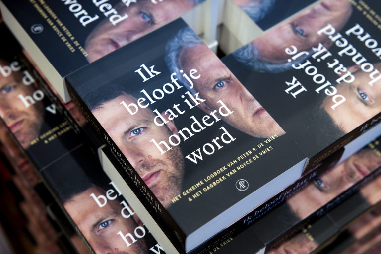 De geheime lancering van het logboek van Peter R. De Vries: ‘Er was geen titel, geen omslag en geen aankondiging.’ 