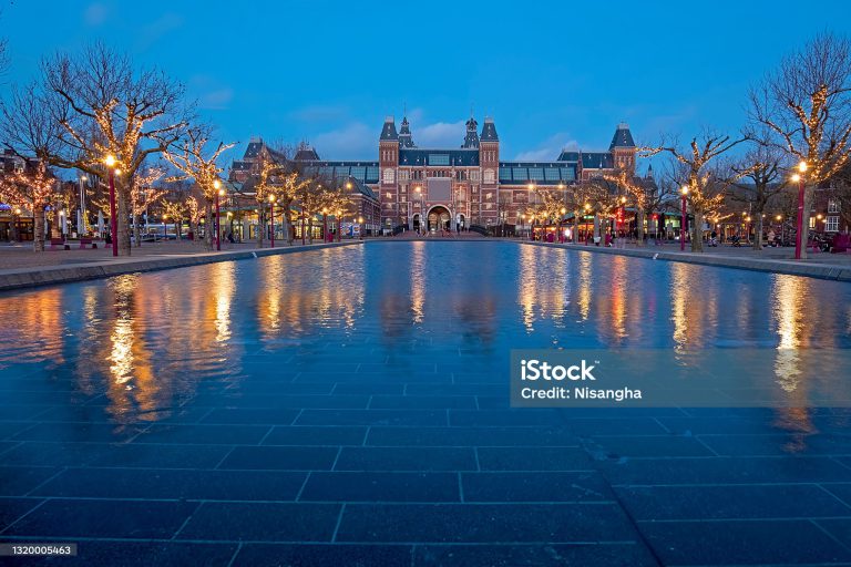 Zingend en dansend in Het Rijksmuseum