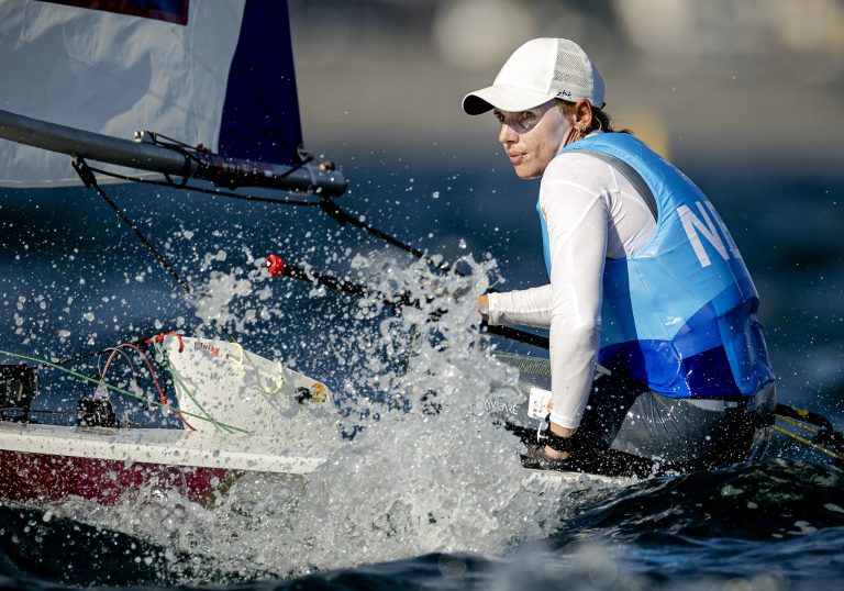 Zeilster Marit Bouwmeester haalt olympisch ticket binnen