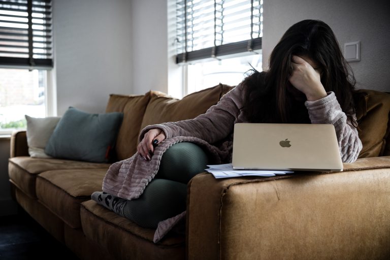 Balanceren tussen werk en thuis: een nieuw maatschappelijk probleem? 