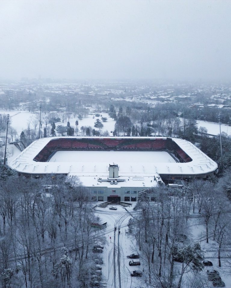 NEC zoekt diehards die sneeuw willen schuiven voor bekerduel