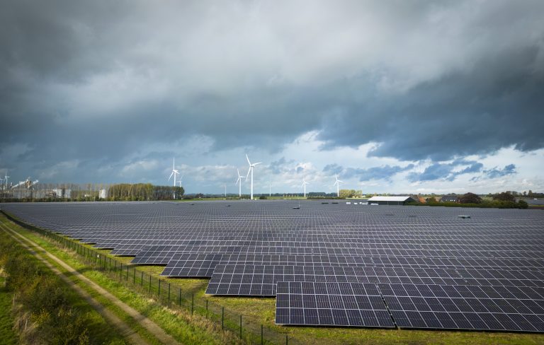 Rapport PBL: ‘Klimaatdoel alleen haalbaar met maatschappelijke en politieke inzet’