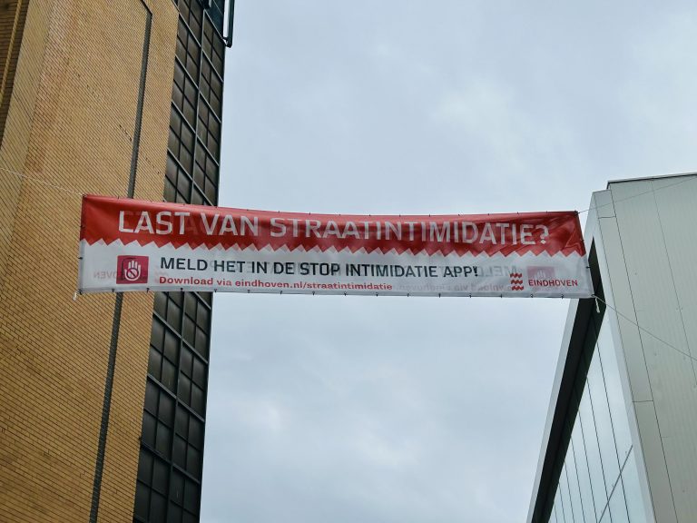Eindhoven lanceert ‘Stop Intimidatie’-app om straatintimidatie aan te pakken