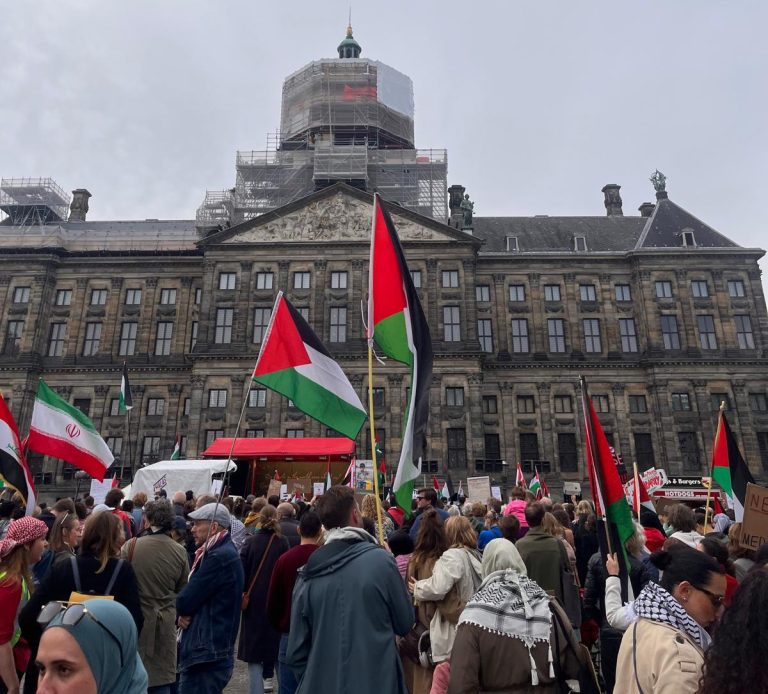 Vreedzame Pro-Palestina demonstratie in Amsterdam