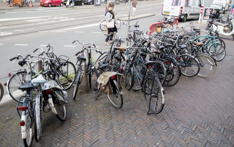 Actie voor nettere stationsomgeving tijdens Posifiets maand