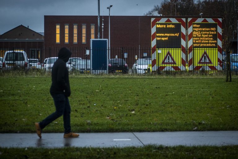 Gemeente Tilburg bereid zich voor op het openen van 850 nieuwe plekken voor asielzoekers.