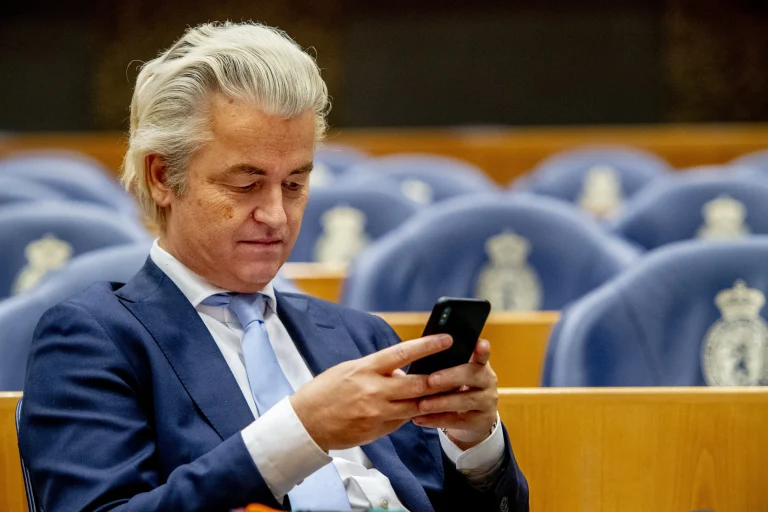 Column | De grootste toetsenbordheld van de Tweede Kamer: Geert Wilders