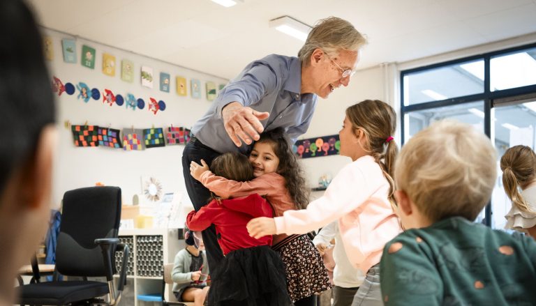 Docenten basisonderwijs krijgen loonsverhoging van 4,9 procent