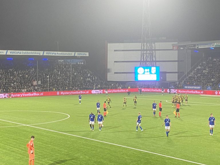 FC Den Bosch weet koppositie te behouden in verhit duel met staking