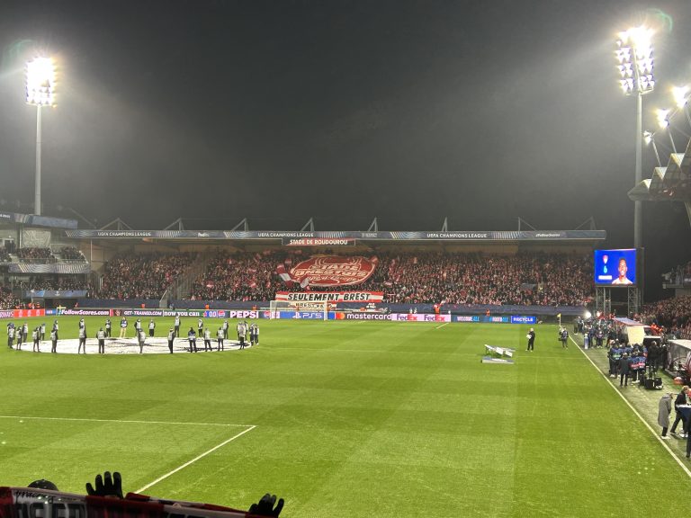 Stade Brestois – PSV in Guingamp, “raar om in het stadion van de aartsrivaal te spelen”  