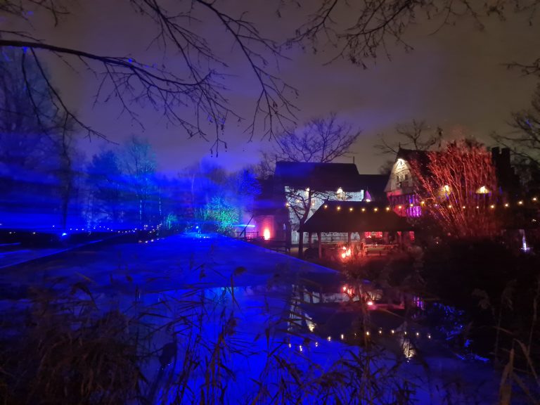 Eerste avond van het nieuwe Licht Festival in museumpark Archeon was een groot succes: “de enthousiaste reacties van bezoekers hebben ons enorm blij gemaakt’’