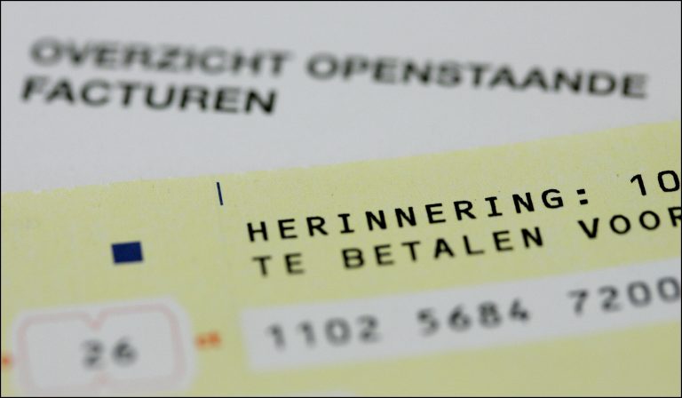 Opnieuw meer mensen in Tilburg die hun zorgrekening niet kunnen betalen: “Als gemeente doen we er alles aan om te helpen.”