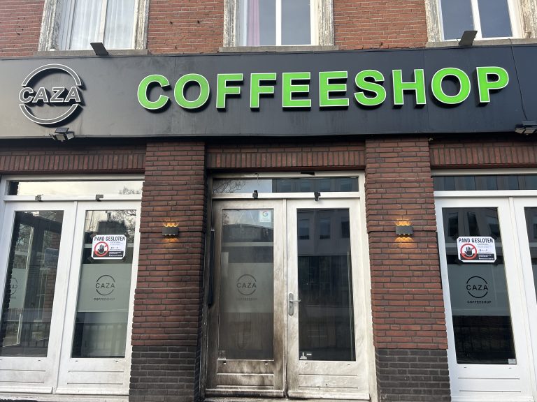 Aanslagen Caza Coffeeshop, ‘je zal er maar wonen’