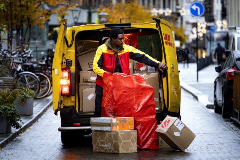 DHL en Intrapost gaan samen de concurrentie aan met PostNL