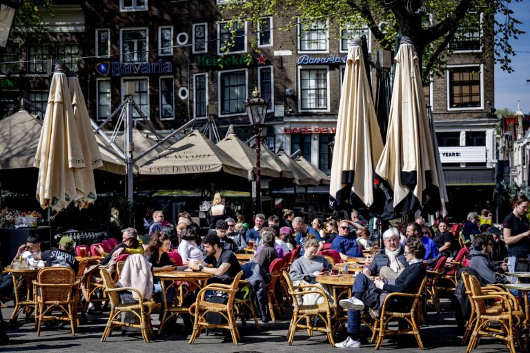 Horeca Amsterdam een uur eerder dicht door nieuwe regels