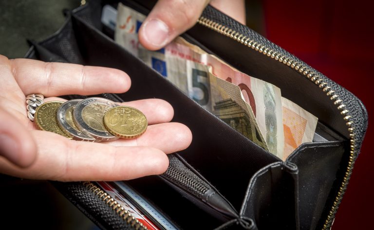 “Een paar jaar terug was 47% man in de bijstand, en dat is nu 51%”: Steeds meer jongvolwassen mannen in de bijstand