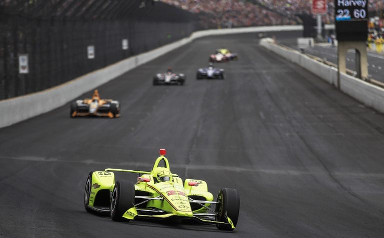 Rookie op pole-position, Nederlander en topfavoriet op laatste rij; waarom de Indy 500 dit jaar het kijken waard is