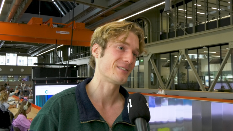 VIDEO | Voxpop studenten over de val van Kabinet Schoof